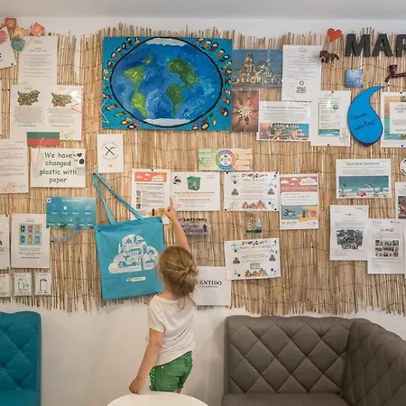 Sentido Marea מלון