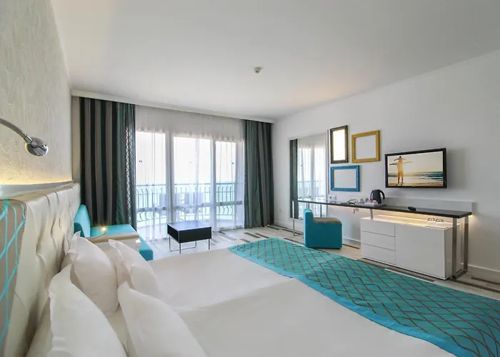 Sentido Marea Hotel 4*